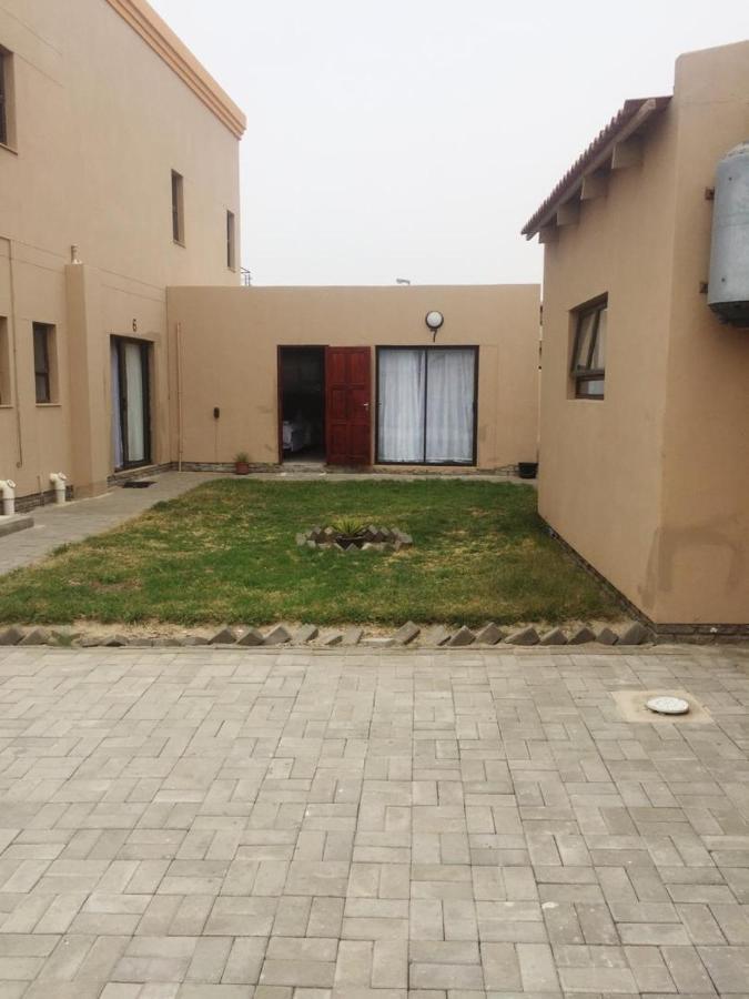 Stevens Guesthouse Swakopmund Exterior photo