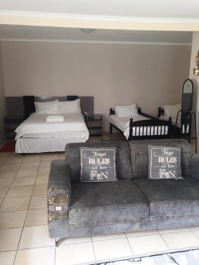 Stevens Guesthouse Swakopmund Exterior photo